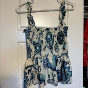 Cute and stretchy top